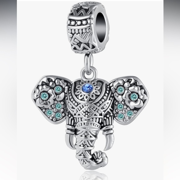Sterling Silver good luck Elephant Charm with Blue CZ Accents fits all Pandora - Picture 1 of 4